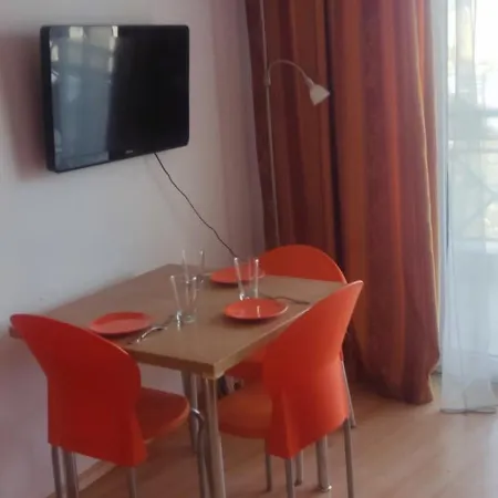 Apartman Cozy In The Center Of Sunny Napospart